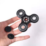 ספינר פידג' Fidget Spinner : ספינר מקורי עם מנגנון קרמי