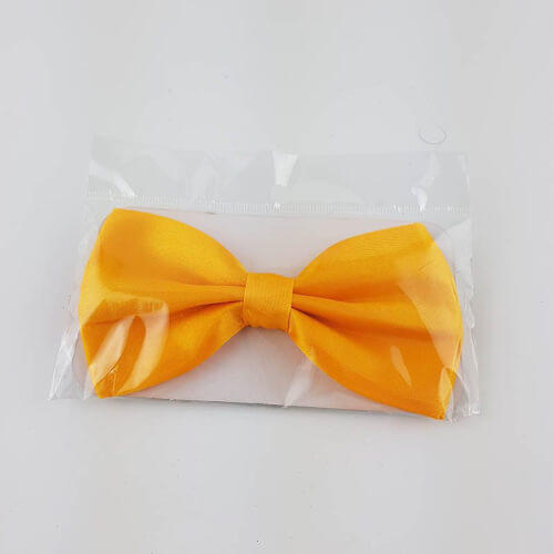 עניבת פפיון צהוב עשוי סאטן עניבה מתכוונת להתאמה לכל צוואר