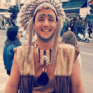 וסט אינדיאני מפואר